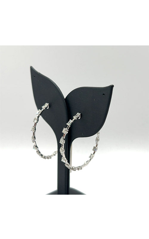 Closeout Hoop 18K White Gold Diamond Earring