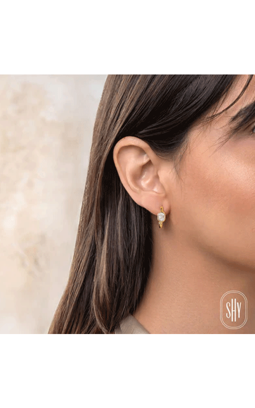 Shy Creation Hoop Diamond Earring