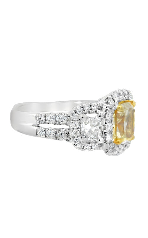 Albert's 18k White Gold 
2.02ct Cushion Cut
0.80 Diamond 
Engagement Ring
ER8786-C206A