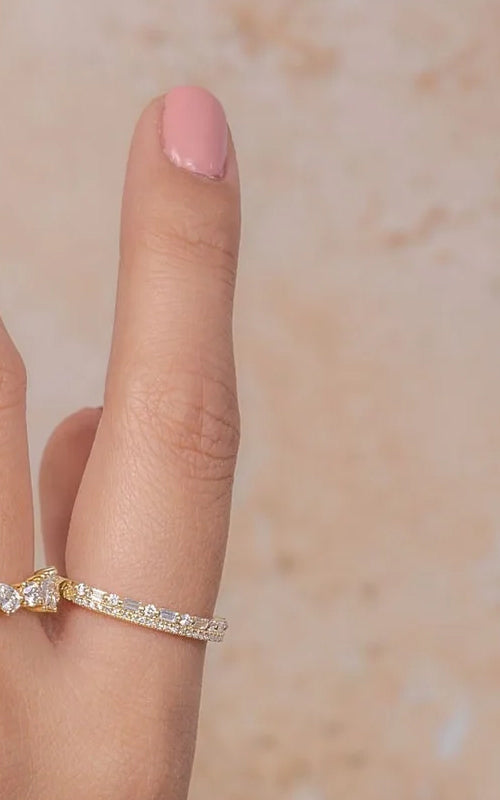 Shy Creation 14k Yellow Gold .30ctw Round and Baguette Diamond Band