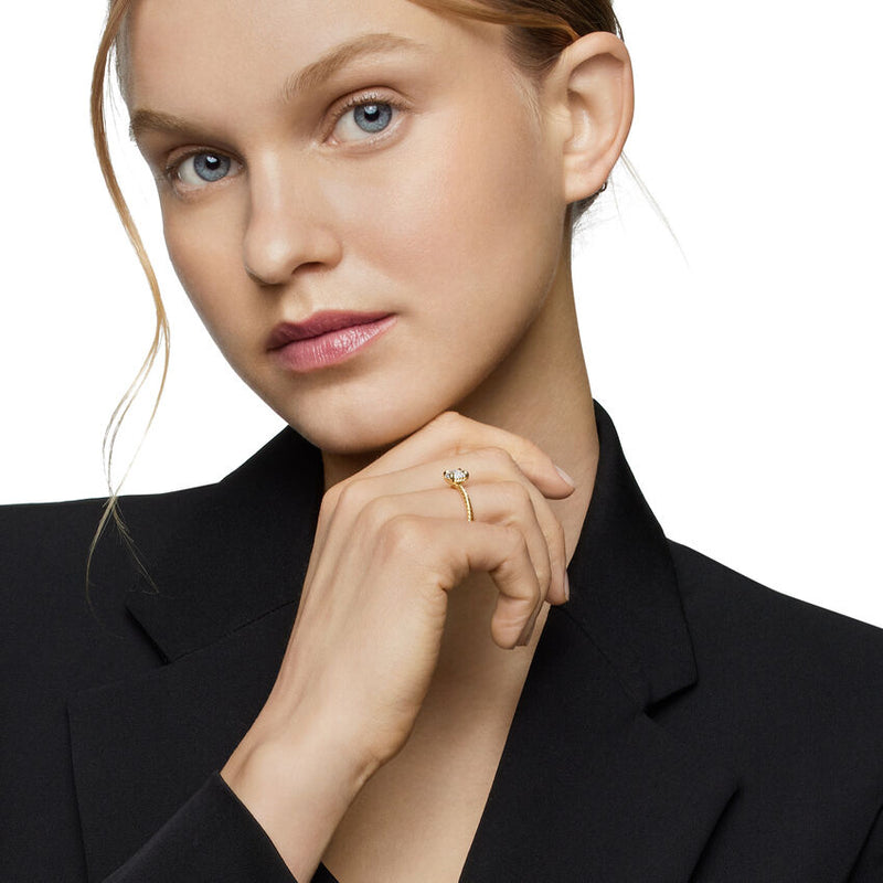 Petite Chatelaine® Ring in 18K Yellow Gold with Pavé Diamonds, 7mm