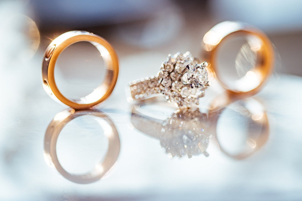 White Gold Engagement Rings – Alberts Jewelers