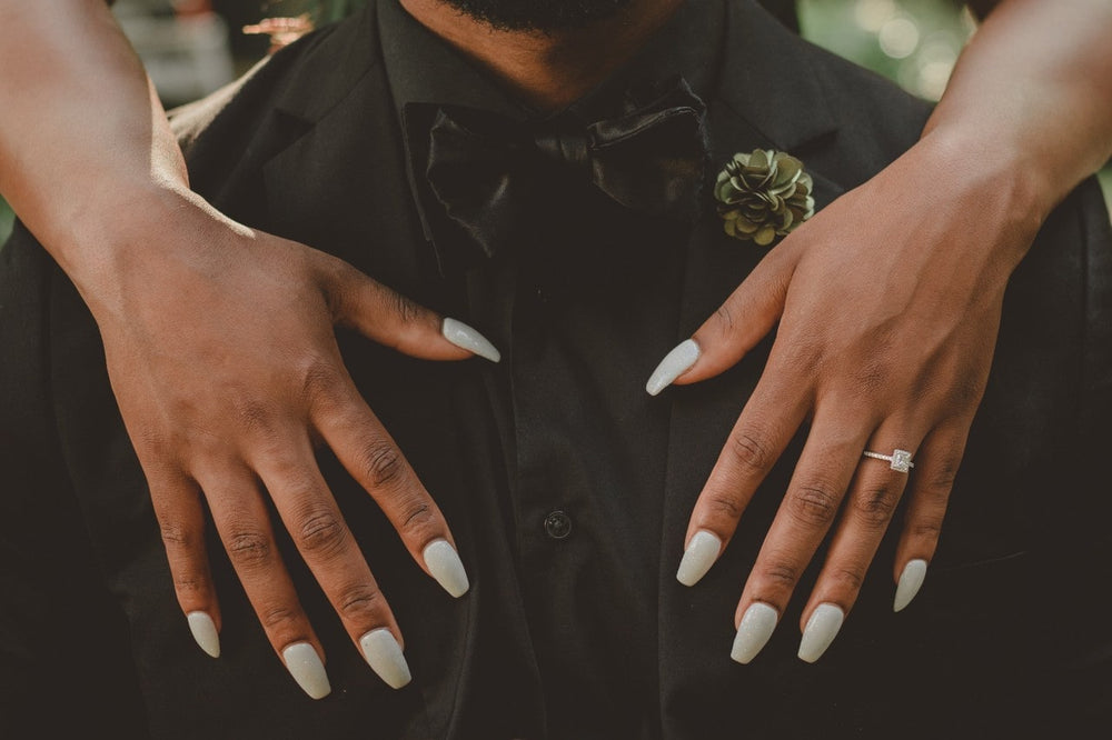 White Gold Engagement Rings – Alberts Jewelers