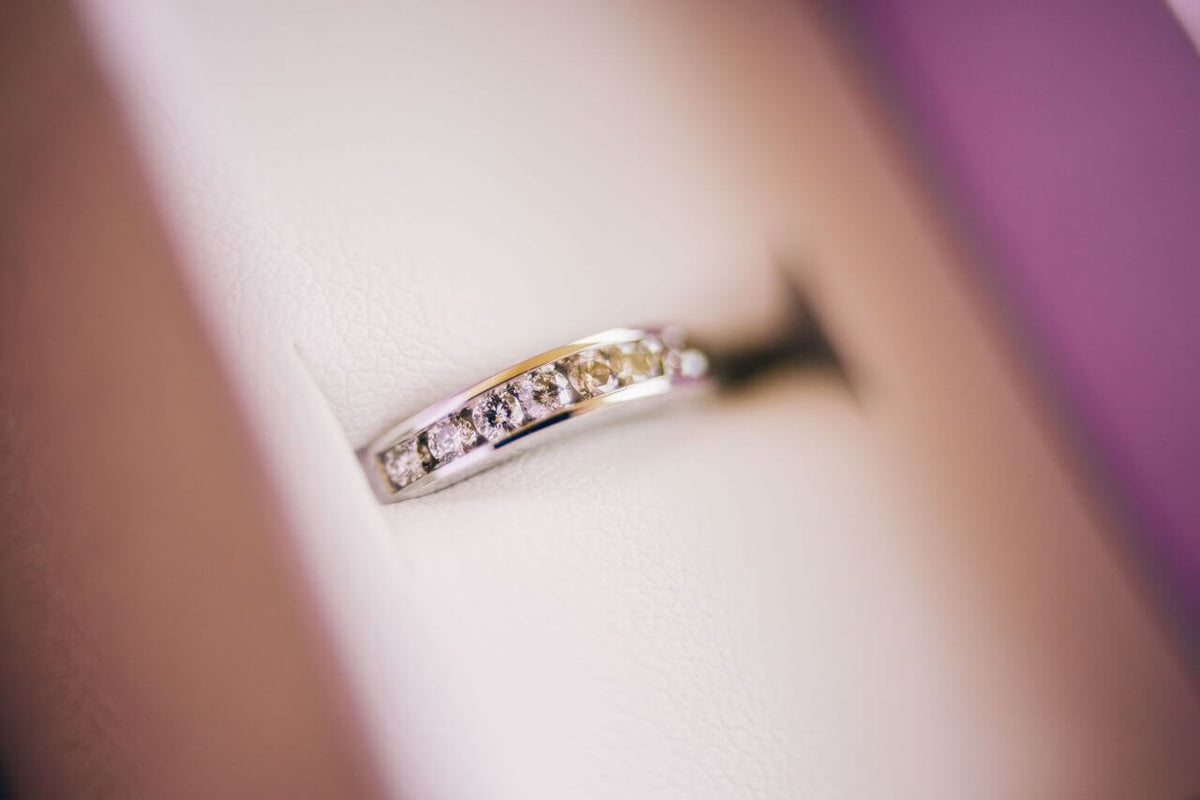 EXPLORE WOMEN'S GOLD WEDDING BANDS AT ALBERT'S DIAMOND JEWELERS
