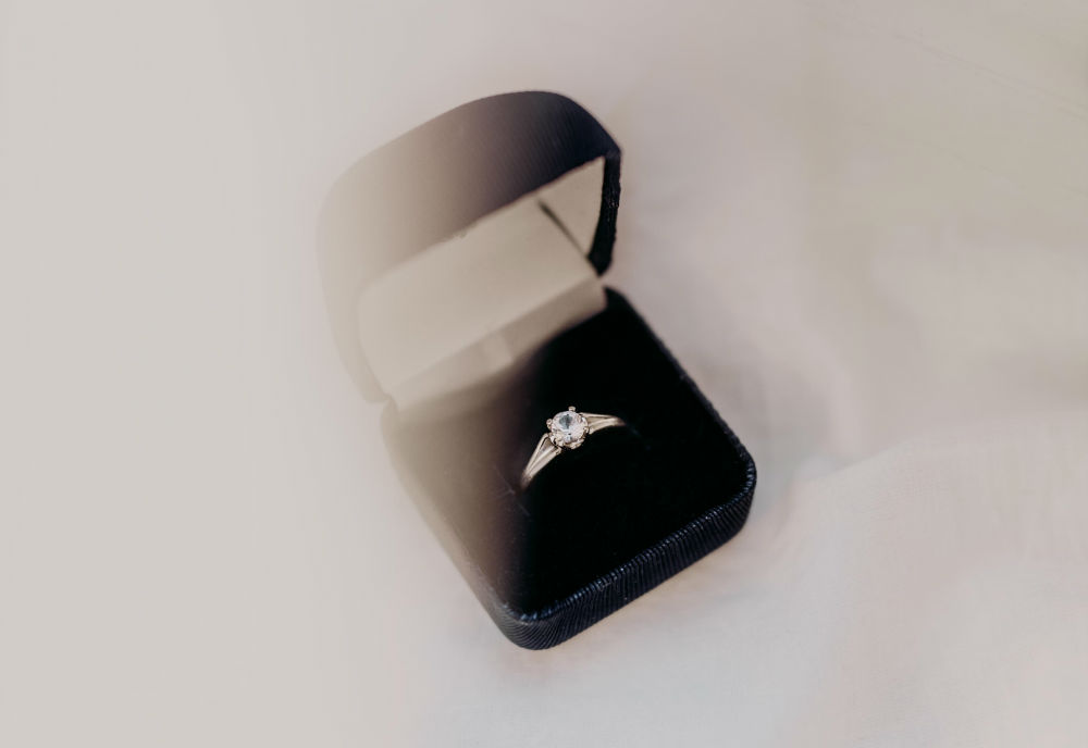 A Guide to Practical Engagement Rings for Women on the Go