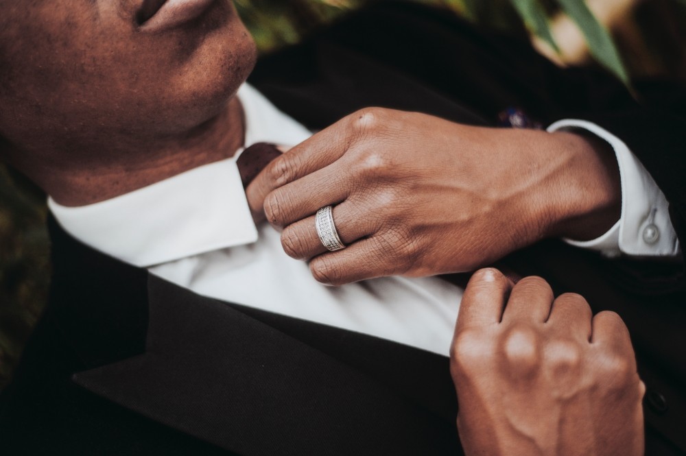 How to choose wedding rings for men