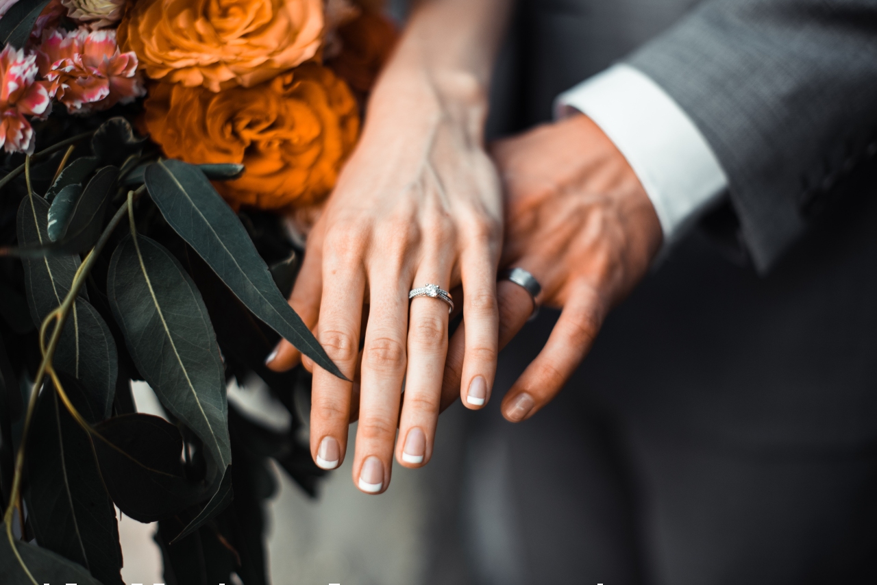 benchmark ammara stone wedding ring