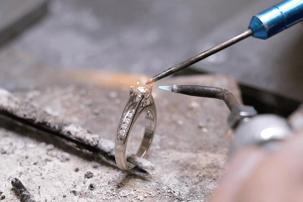 Custom Engagement Rings in Indiana